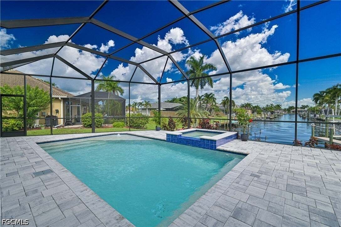 House in Cape Coral, Florida, United States 5 - 18948328