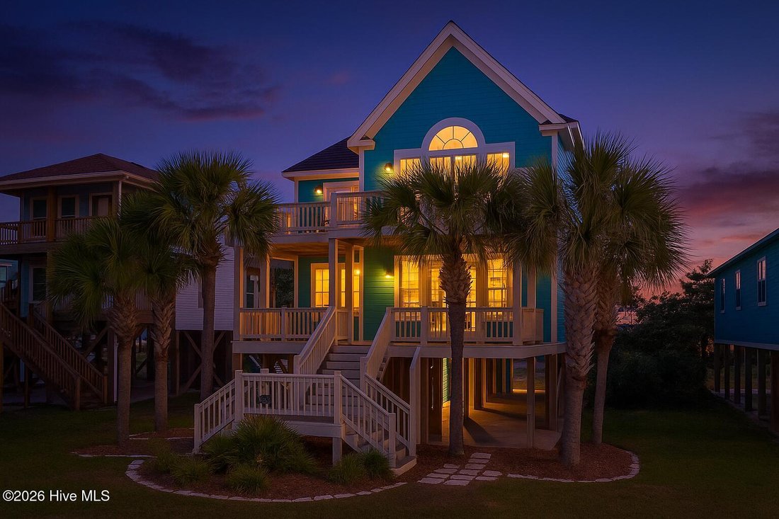 House in Oak Island, North Carolina, United States 2 - 18091985