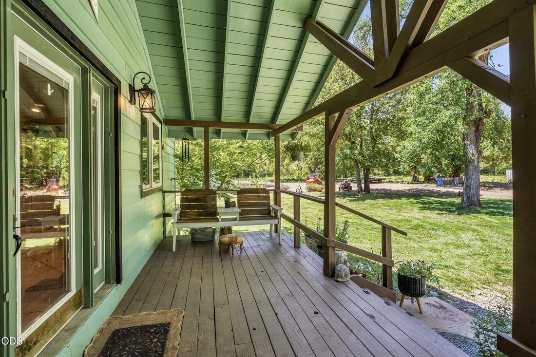 House in Cave Junction, Oregon, United States 5 - 18952029