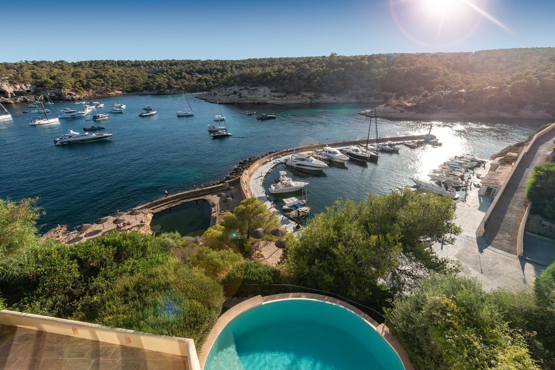 Villa in Sol de Mallorca, Calvia, Balearic Islands 1 - 18950007