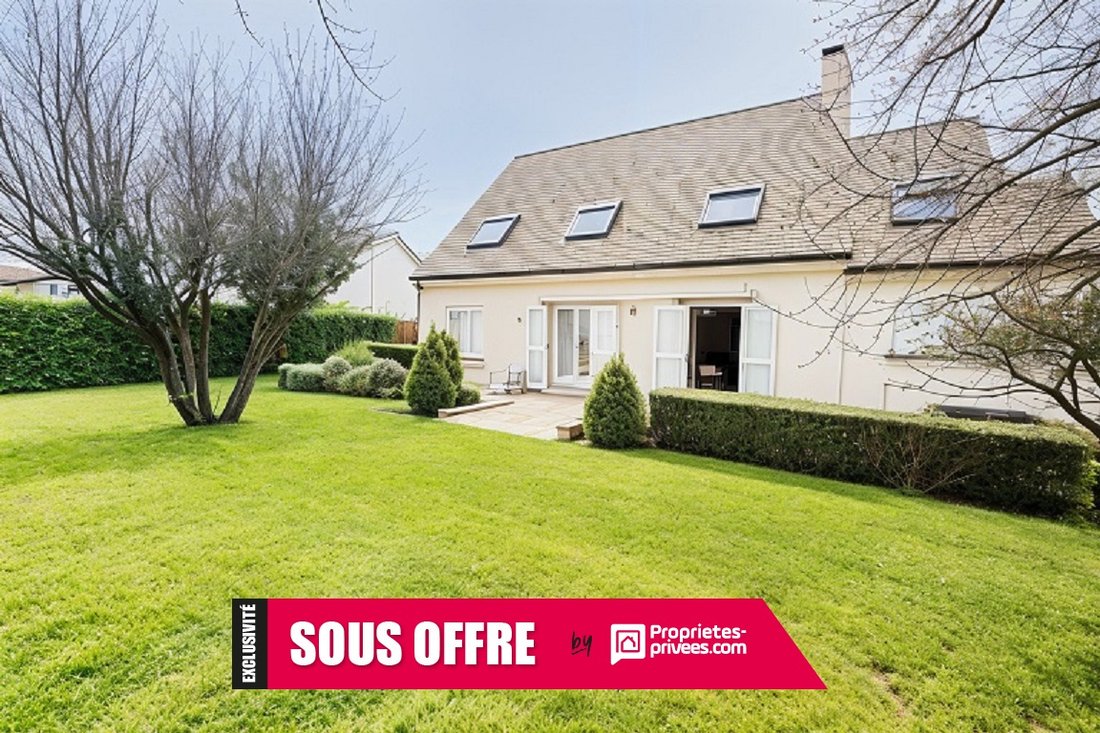 Villa in Collegien, Ile-de-France, France 1 - 18405822