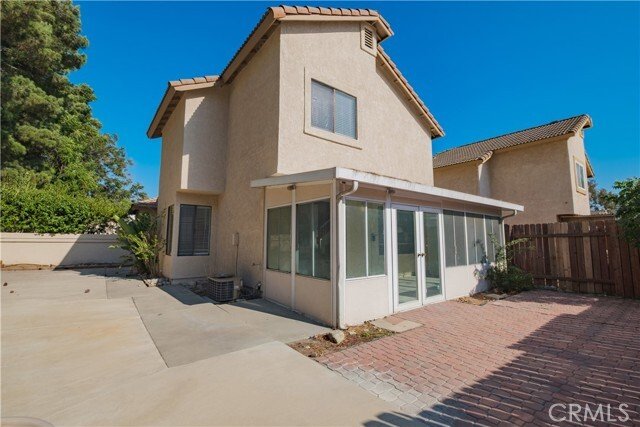 Rancho Cucamonga, California, United States 2 - 18949450