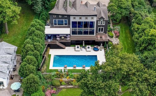 House in Spring Prairie, Wisconsin, United States 1