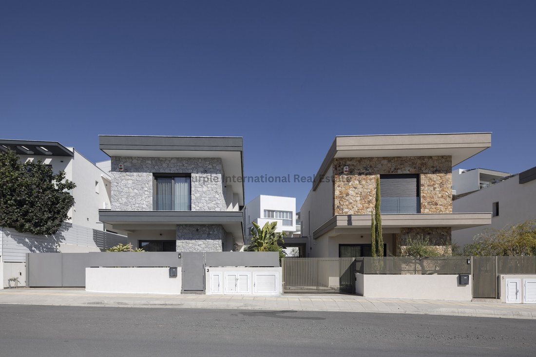 Villa in Agios Athanasios, Limassol, Cyprus 1 - 18950442