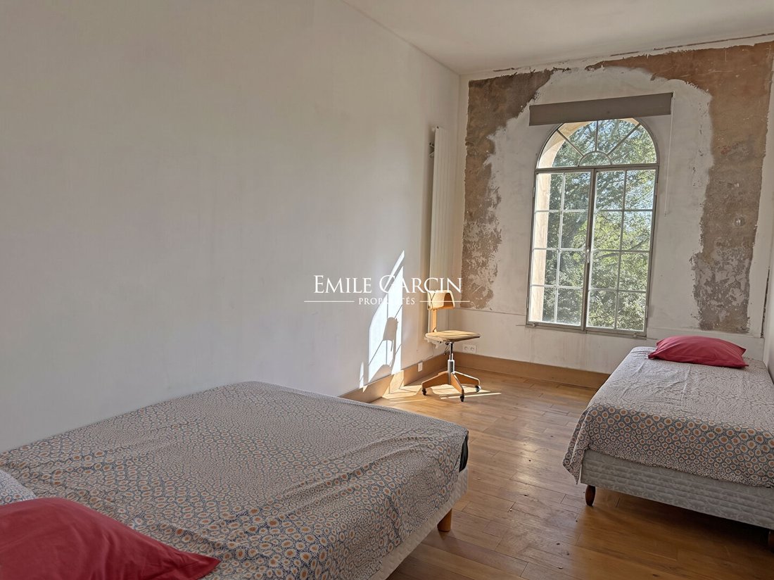 Villa in Est, Entraigues-sur-la-Sorgue, France 5 - 18955079