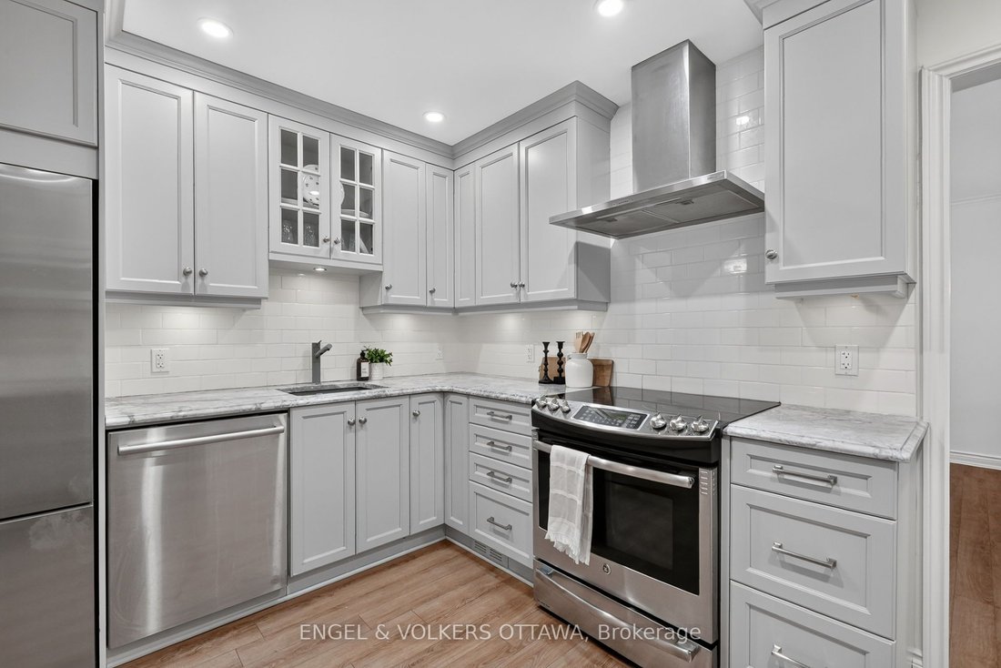 Condo in Ottawa, Ontario, Canada 4 - 18954446