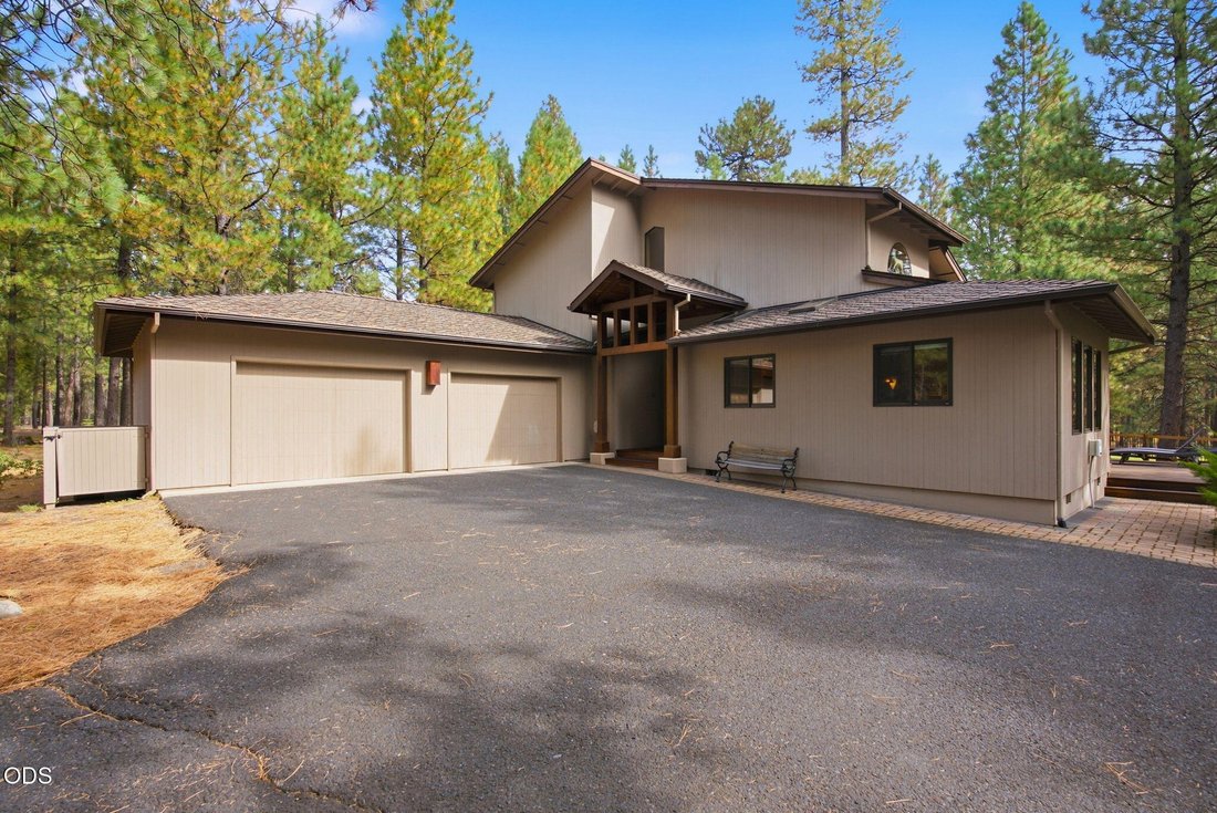 House in Black Butte Ranch, Oregon, United States 2 - 18952014