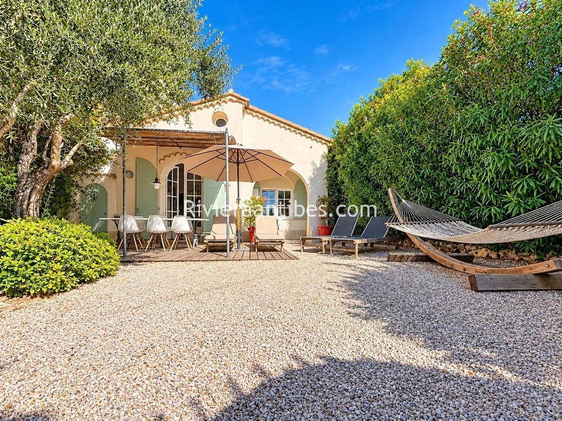House in Fontmerle, Antibes, France 2 - 18949767