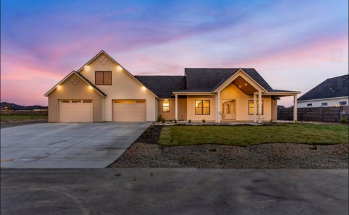 House in Kennewick, Washington, United States 1