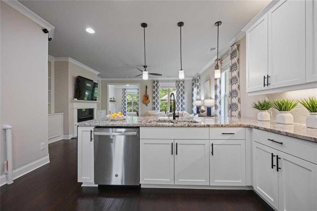 Townhouse in Alpharetta, Georgia, United States 4 - 18948646