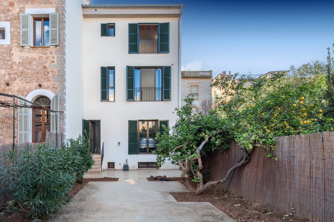 Townhouse in Soller, Balearic Islands, Spain 1 - 18949505