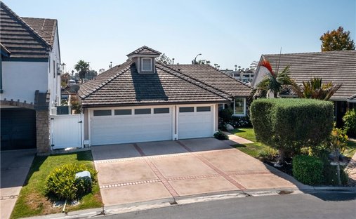 House in Signal Hill, California, United States 1