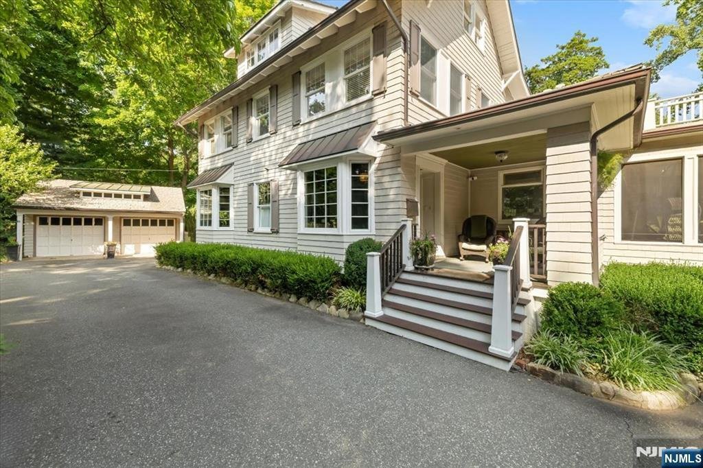 House in Oradell, New Jersey, United States 2 - 18948948