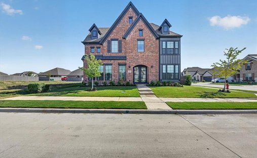 House in Venus, Texas, United States 1