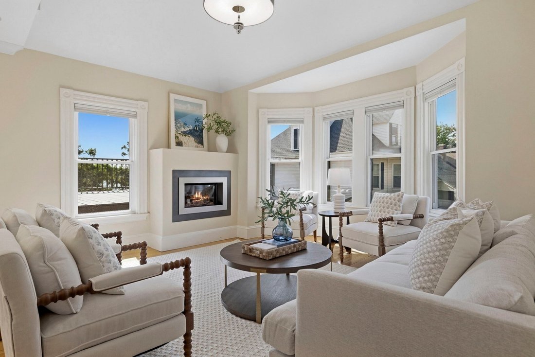 Condo in Boston, Massachusetts, United States 1 - 18950648