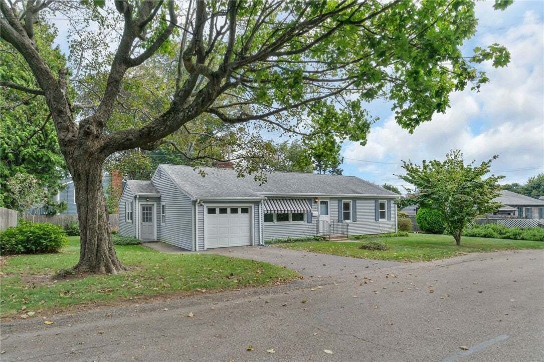 House in Middletown, Rhode Island, United States 2 - 18952119
