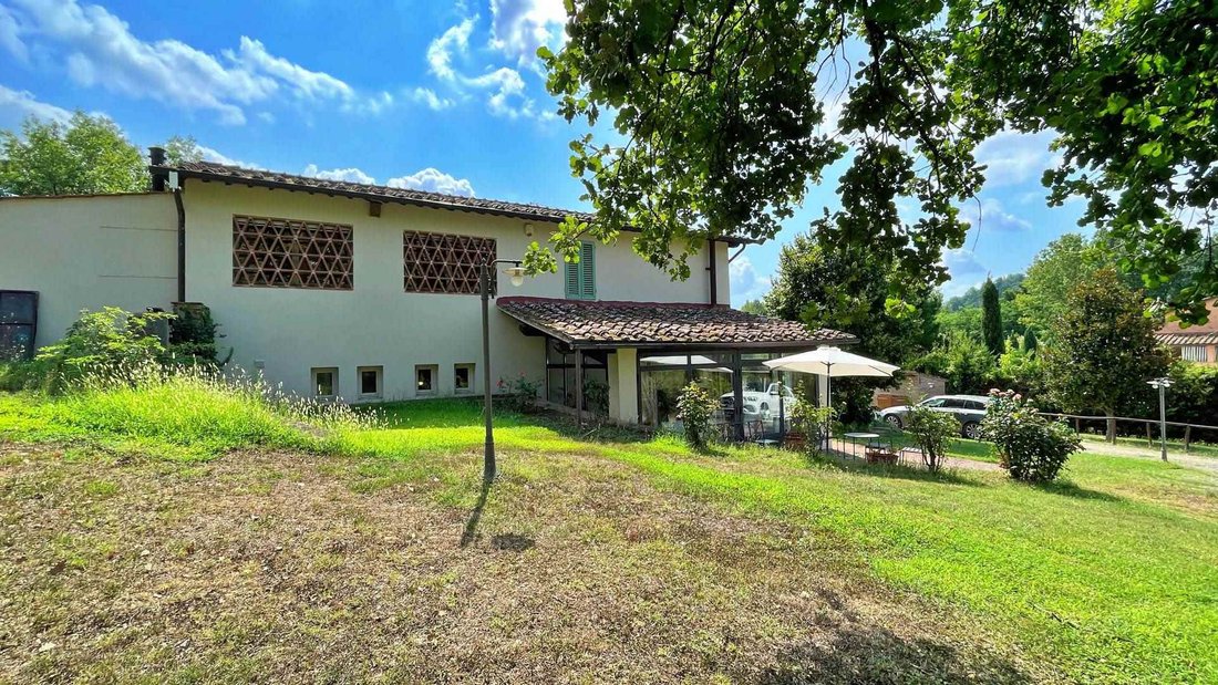 Villa in Terranuova Bracciolini, Tuscany, Italy 3 - 18954735