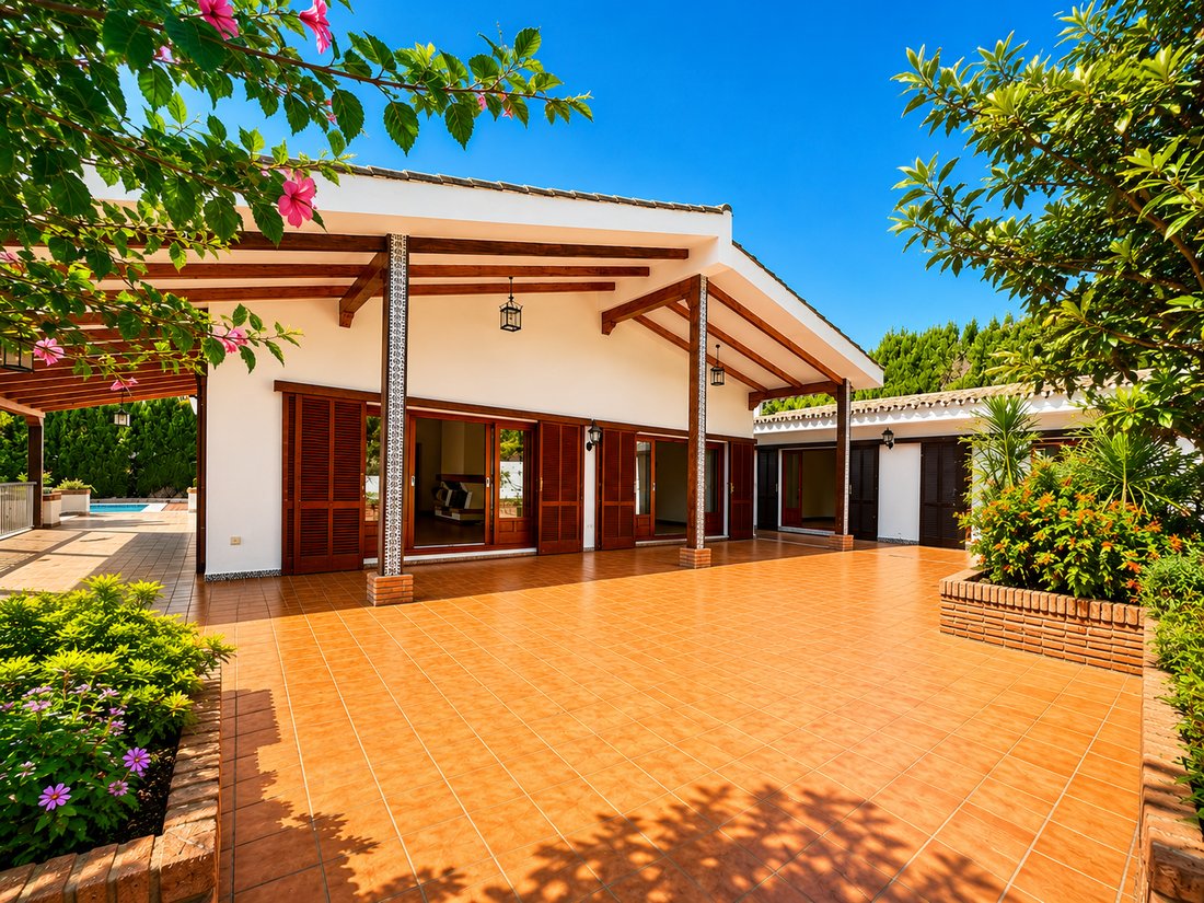Villa in Marbella, Andalusia, Spain 1 - 18952965