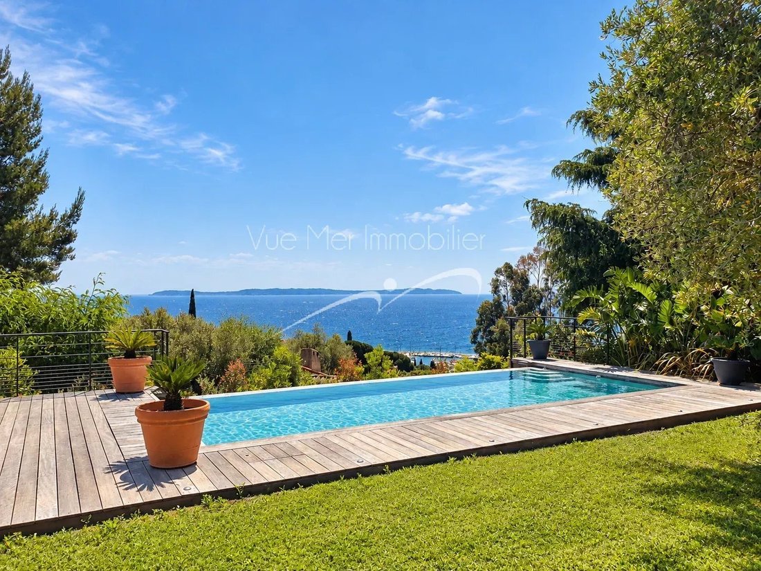 Villa in Le Lavandou, Provence-Alpes-Côte d'Azur, France 4 - 17849964