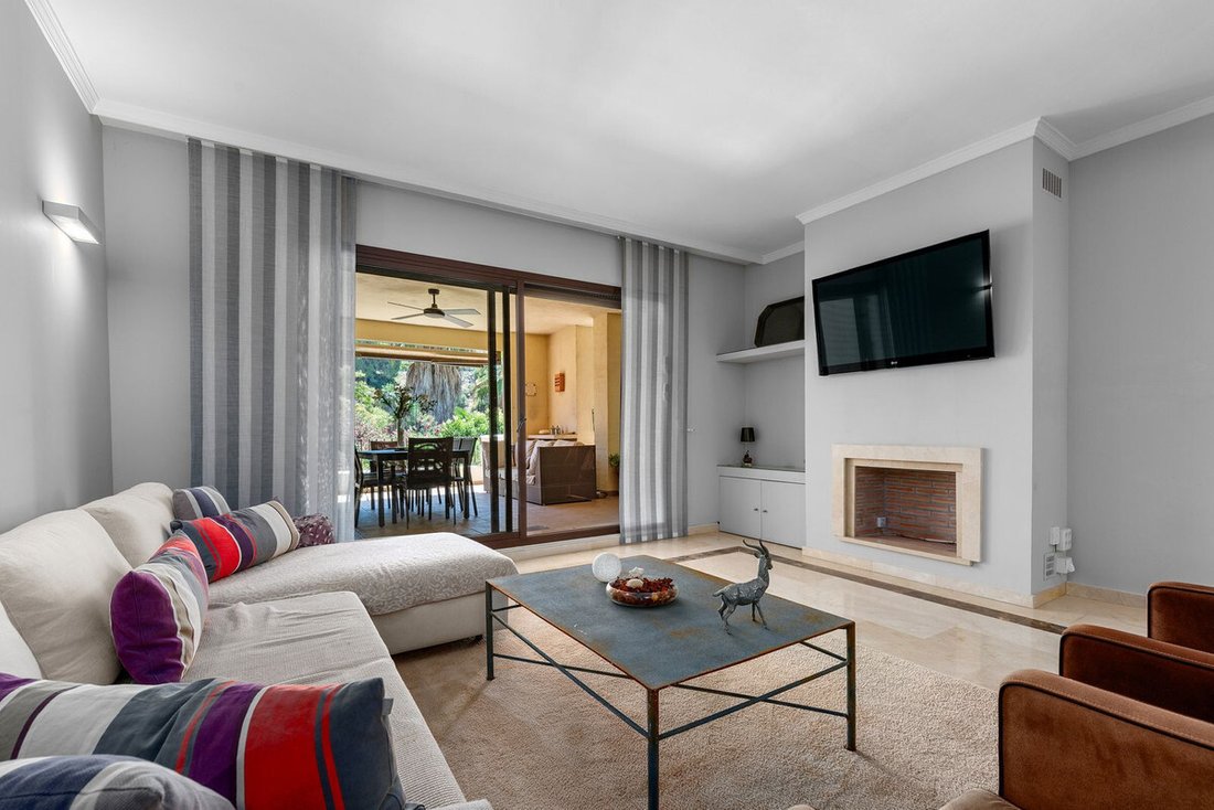 Apartment in La Quinta, Benahavis, Andalusia 4 - 18238538
