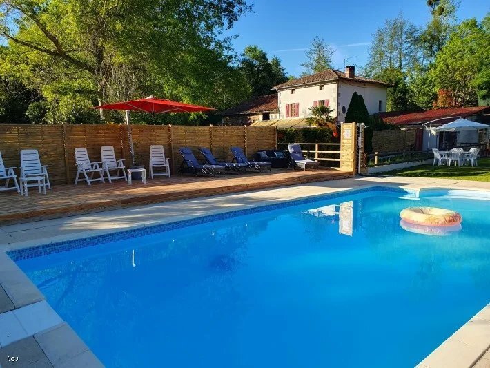 House in Confolens, Nouvelle-Aquitaine, France 1 - 18953111