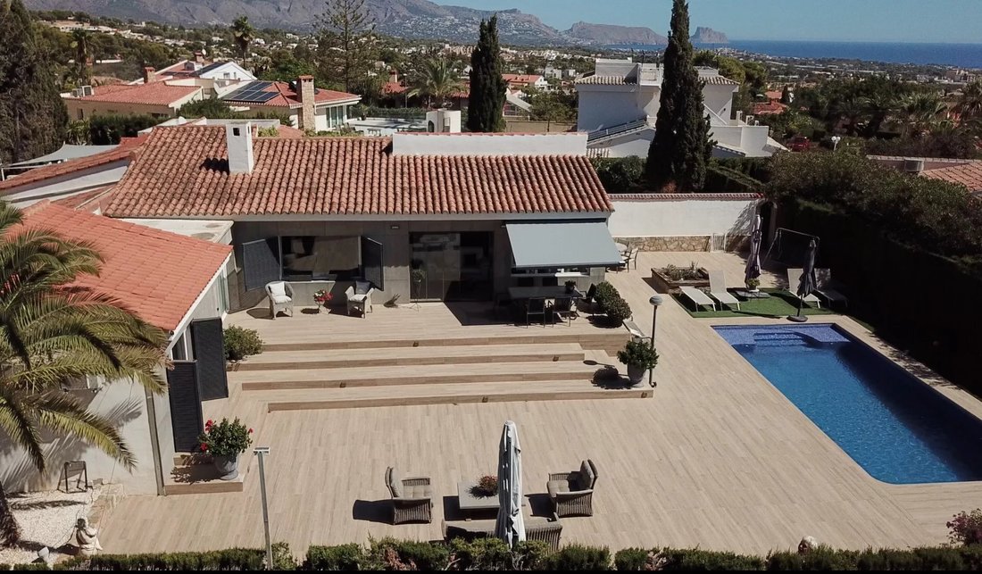 Villa in la Nucia, Valencian Community, Spain 1 - 18949604