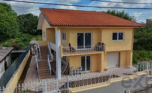 House in Santa Maria de Lamas, Aveiro District, Portugal 1