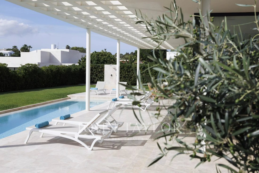 Chalet in Sant Lluis, Balearic Islands, Spain 3 - 18949428