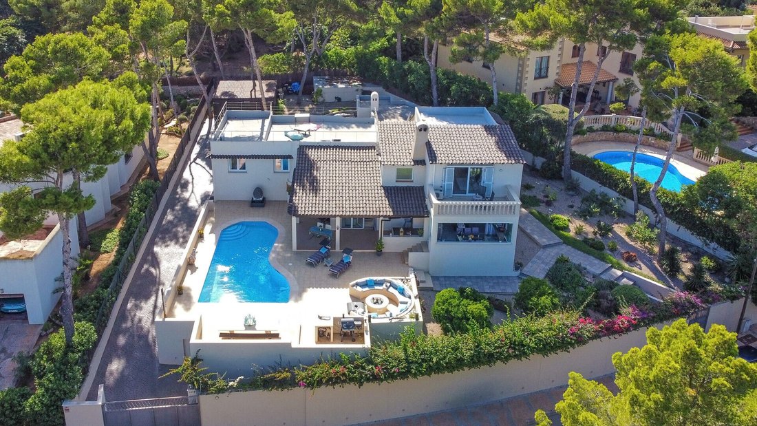 Villa in Sol de Mallorca, Calvia, Balearic Islands 2 - 18954746