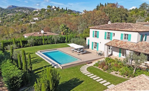 Villa in Saint-Paul-de-Vence, Provence-Alpes-Côte d'Azur, France 1