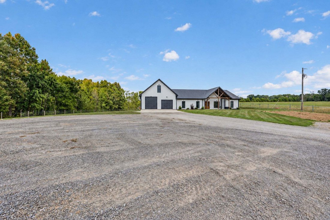 House in Bethpage, Tennessee, United States 4 - 18952747