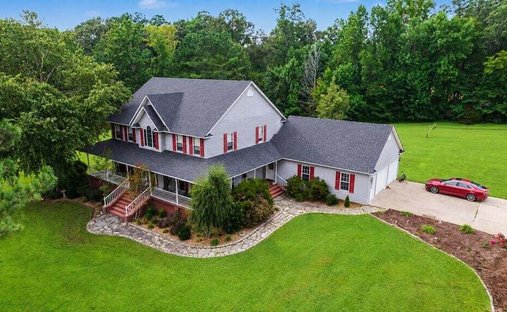 House in Paris, Tennessee, United States 1