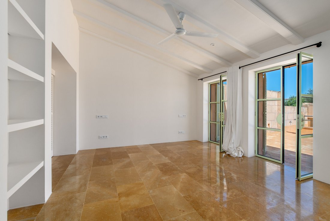 Townhouse in ses Salines, Balearic Islands, Spain 4 - 18953083