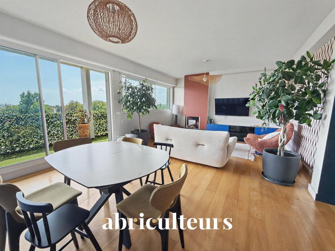 Apartment in Garches, Ile-de-France, France 2 - 18949659