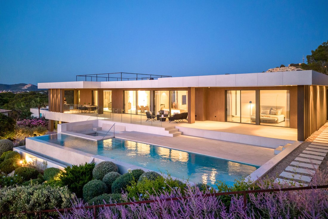 Villa in Santa Ponsa, Balearic Islands, Spain 1 - 18949840