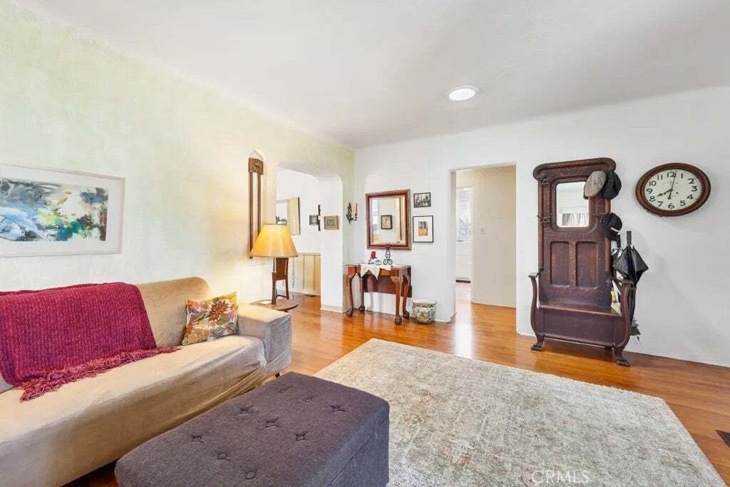 House in Signal Hill, California, United States 3 - 18953865