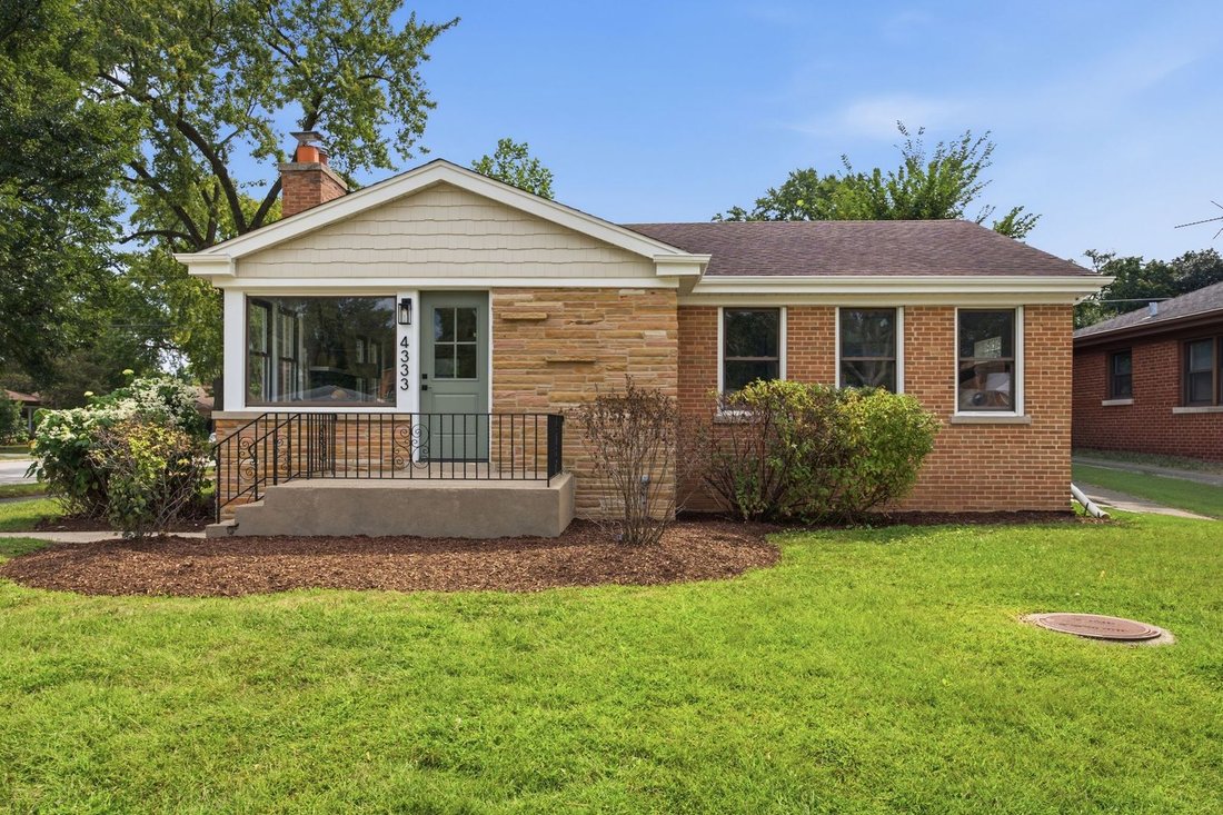 House in Skokie, Illinois, United States 1 - 18953275