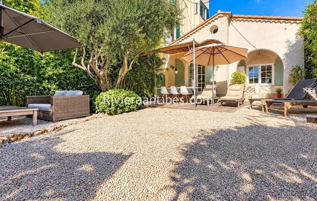 House in Fontmerle, Antibes, France 4 - 18949767