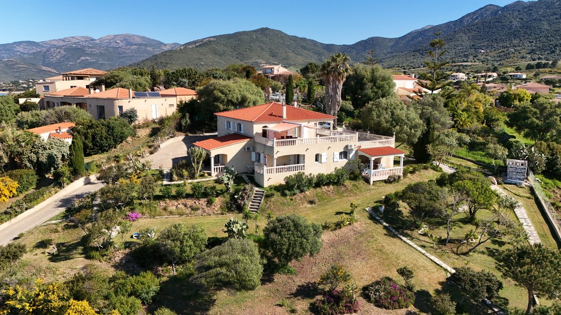 Villa in Vico, Corsica, France 1 - 16947766