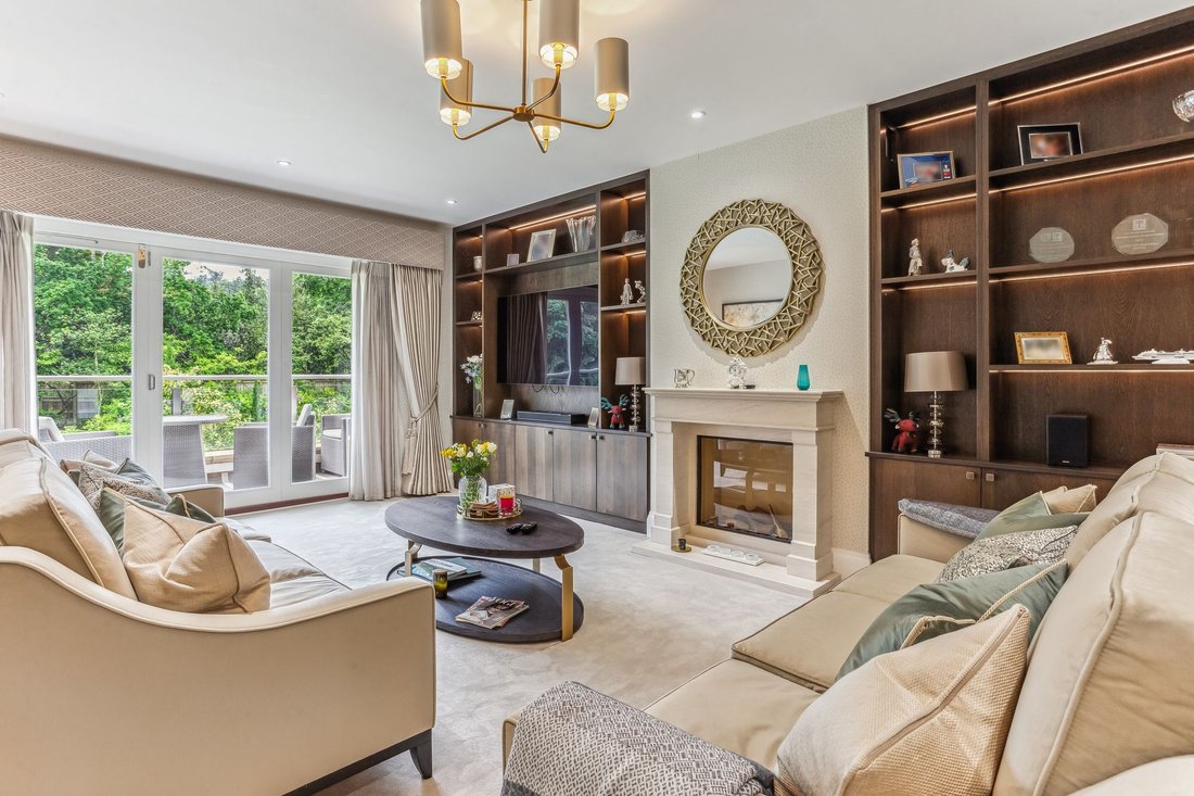 Apartment in Sunningdale, England 2 - 18952154