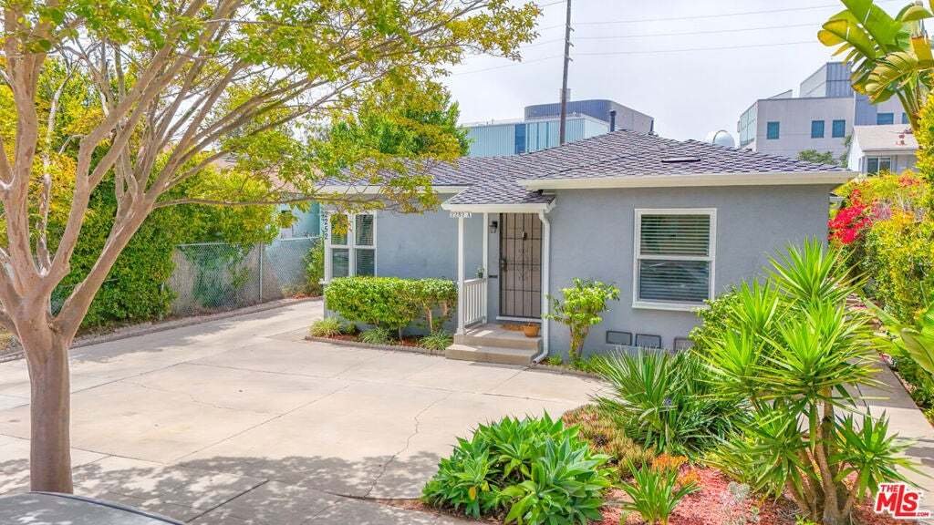 Santa Monica, California, United States 2 - 18952183
