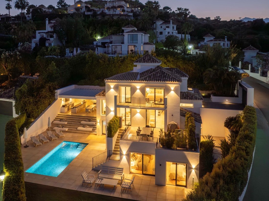 Villa in Nueva Andalucia, Marbella, Spain 1 - 18949633