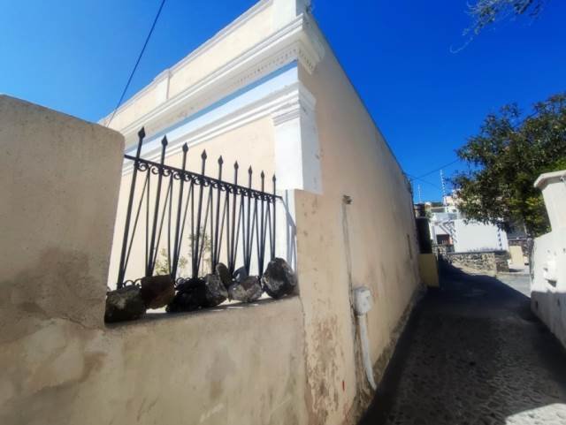 Estate in Thira, Aegean, Greece 2 - 18952003