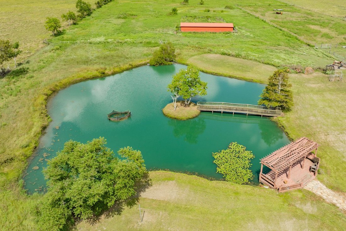 House in Angleton, Texas, United States 4 - 18949277