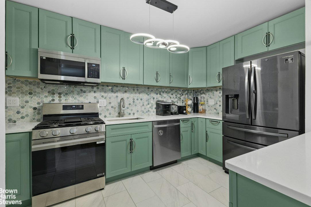 Co Op in New York, New York, United States 5 - 18952827