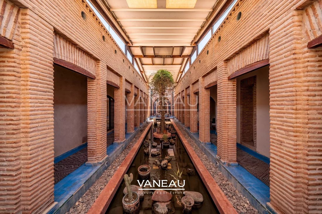 Villa in Annakhil, Marrakesh-Safi, Morocco 1 - 18949700