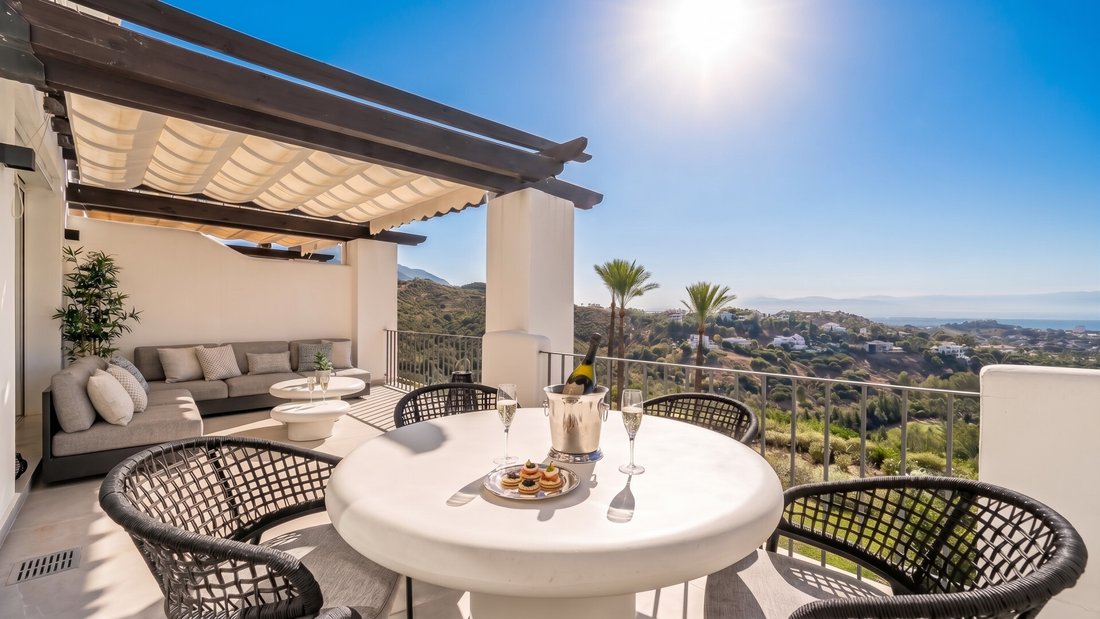 Penthouse in La Quinta, Benahavis, Andalusia 1 - 18953385