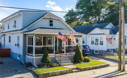 House in Lincoln, Rhode Island, United States 1