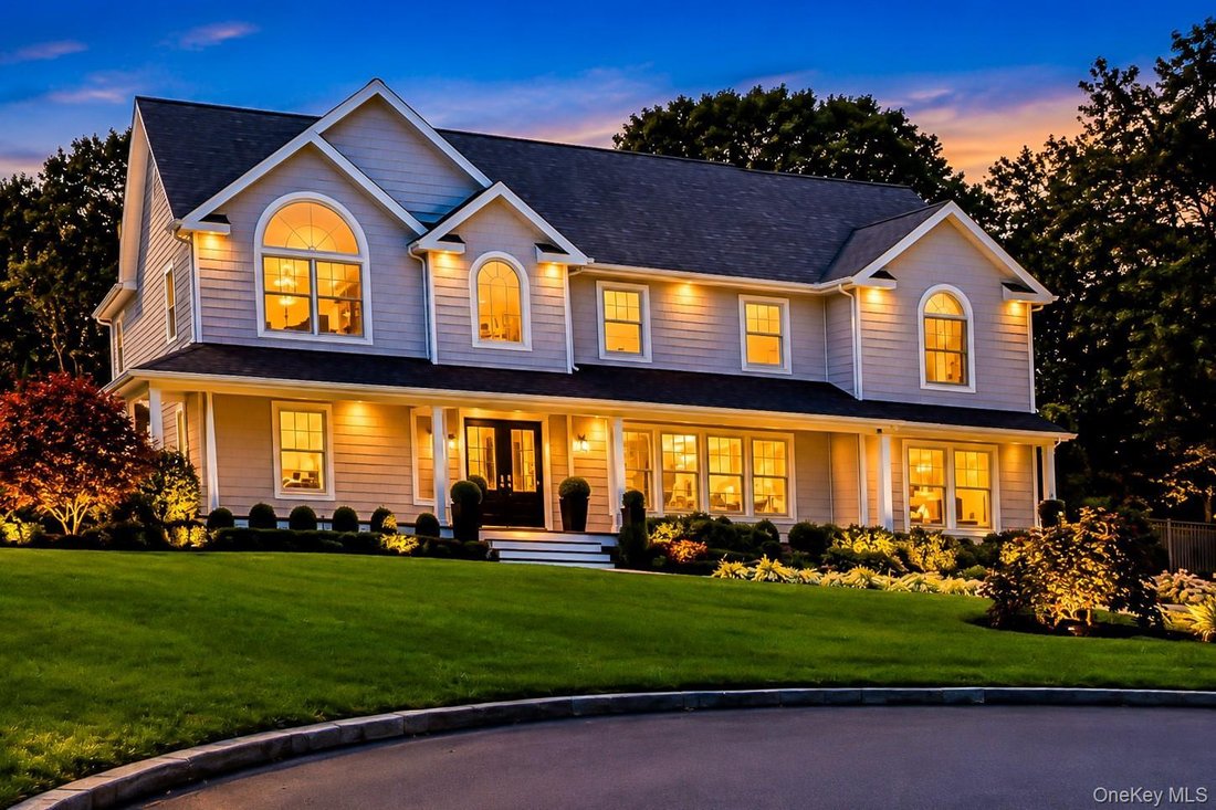 House in East Moriches, New York, United States 1 - 18948502