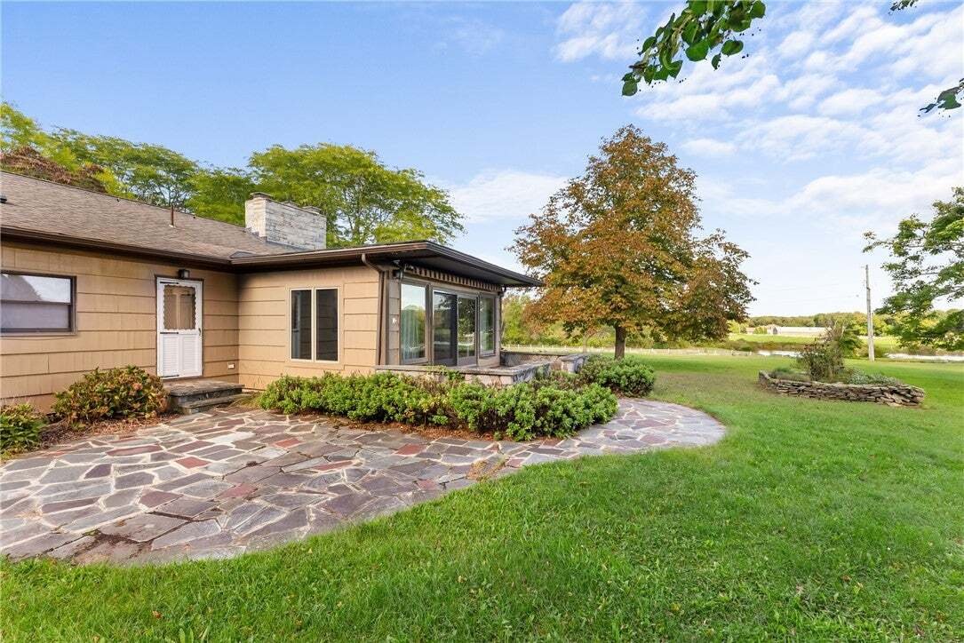 House in Cranston, Rhode Island, United States 5 - 18952130